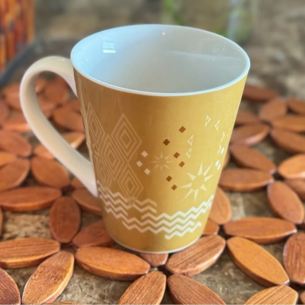 Starbucks 2013 Geo Sun & Sea Print Coffee Mug 12 oz